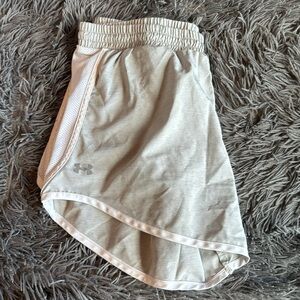 Under Armour Shorts Size Small